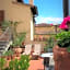 Hostel Archi Rossi