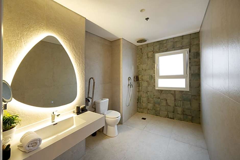 Allenbeach TLV- apart Hotel- Adults only