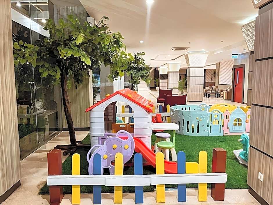 Ascent Premiere Pasuruan