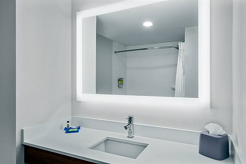 Holiday Inn Express Hotel & Suites Palm Bay By IHG