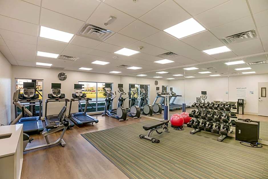 Holiday Inn Express & Suites Jacksonville - Town Center By IHG