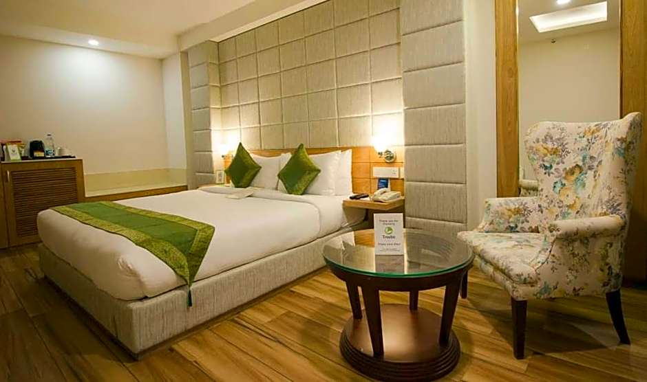 Glades Hotel Mohali - Chandigarh