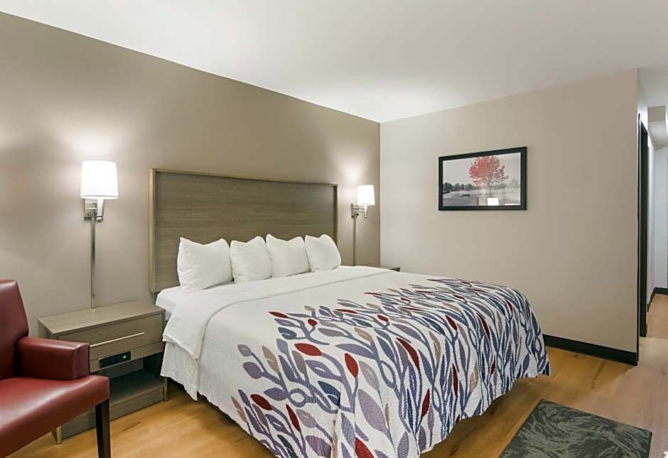Photo 1 of 36 of Red Roof Inn Chester