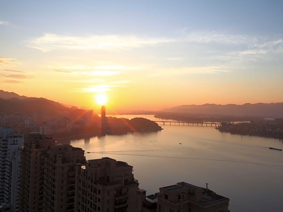 Fuyang International Trade Centre Hotel