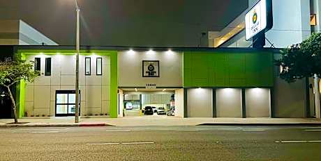 Deluxe Inn Hawthorne/ LAX