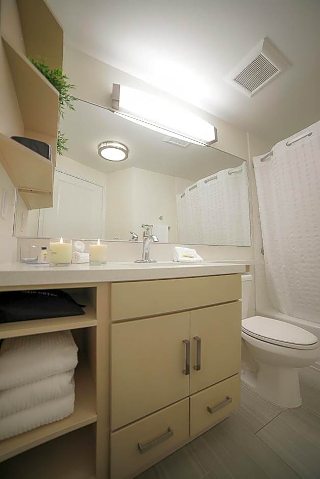 Candlewood Suites Miami Intl Airport - 36th St By IHG