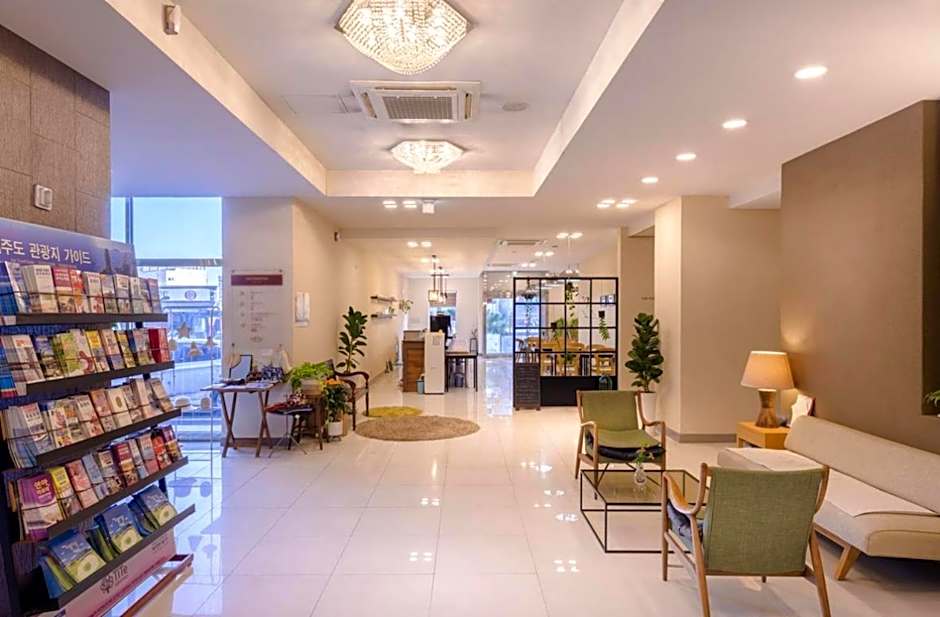Pine Hill Hotel