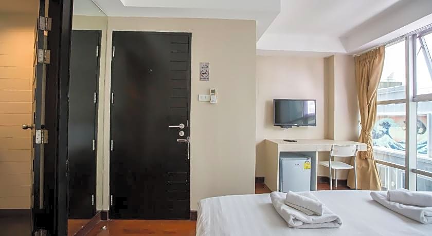 Snooze Hotel Thonglor Bangkok
