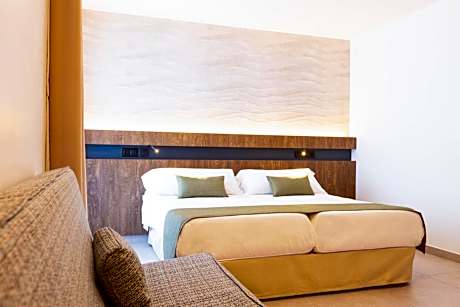 Interior Comfort Room