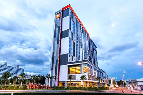 ibis Bangkok IMPACT