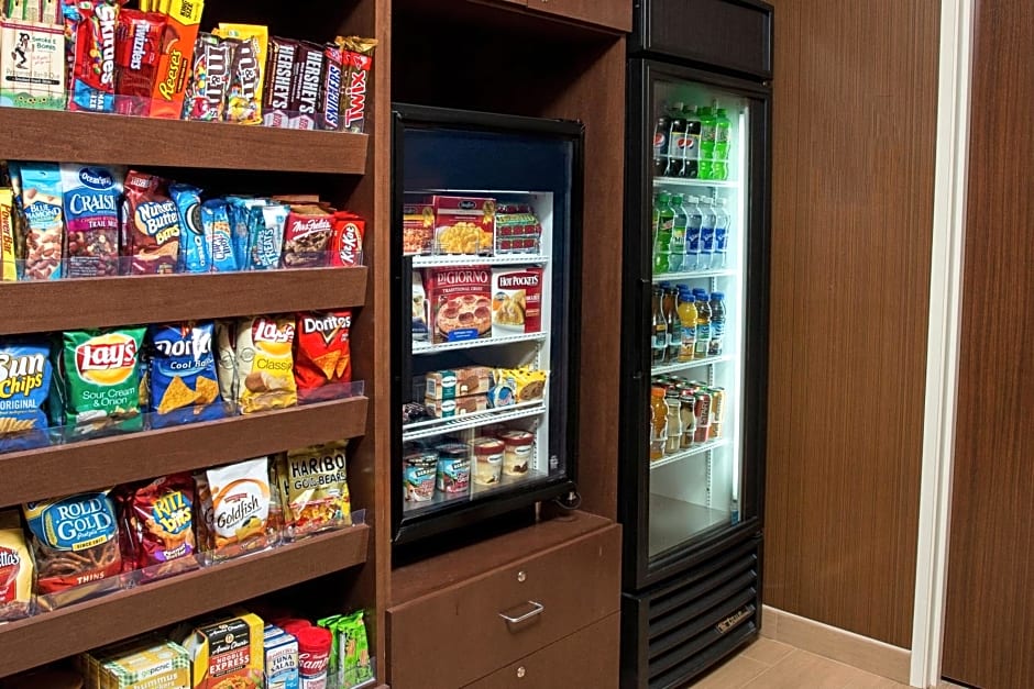 Fairfield Inn & Suites by Marriott Quincy