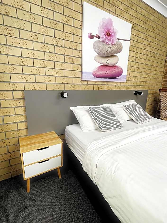 Squatters Homestead Motel