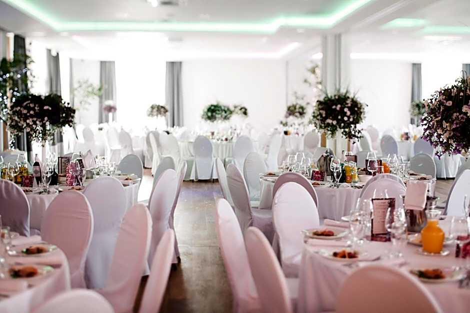 Mercure Wiazowna Brant