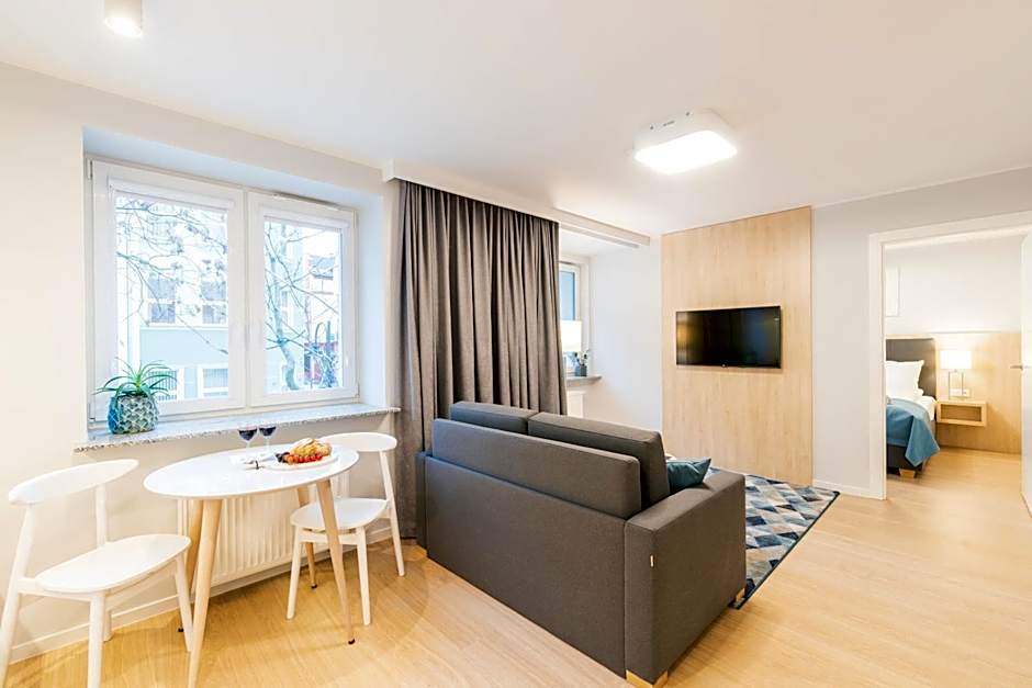 Q17 Apartments Rynek