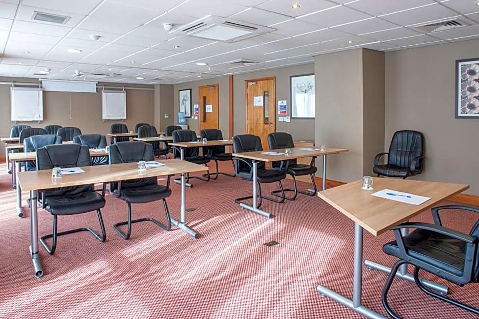 Holiday Inn Express Birmingham Star City By IHG