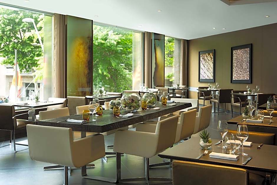 Renaissance by Marriott Barcelona Hotel