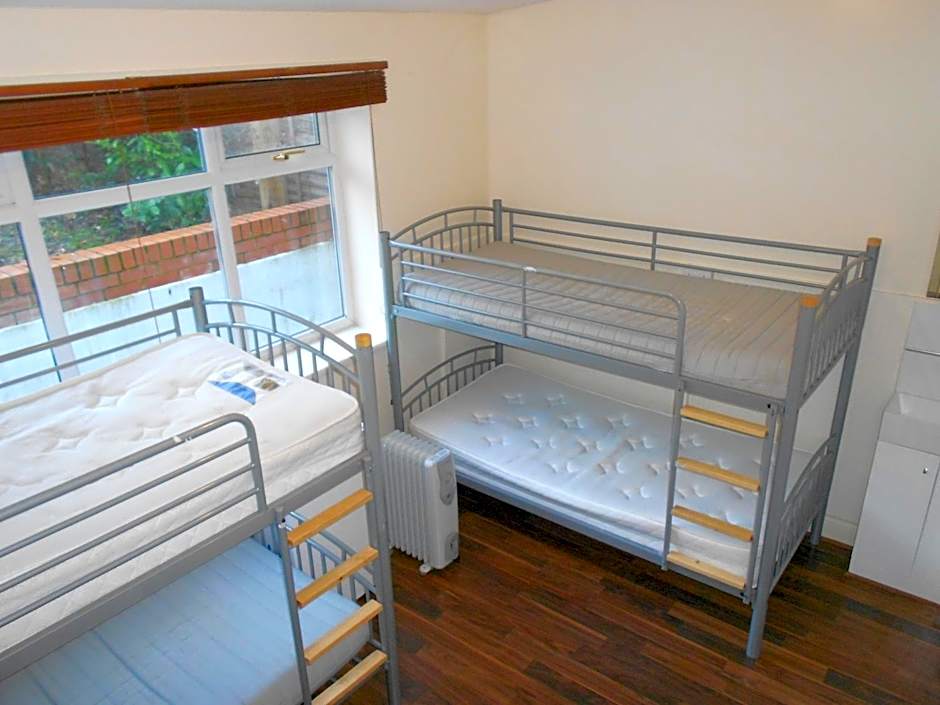 24/7 London Hostel