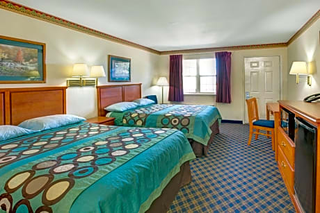 2 Queen Beds, Mobility Accessible Room, Roll-In Shower, Non-Smoking