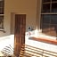 Gum Tree Lodge Backpackers