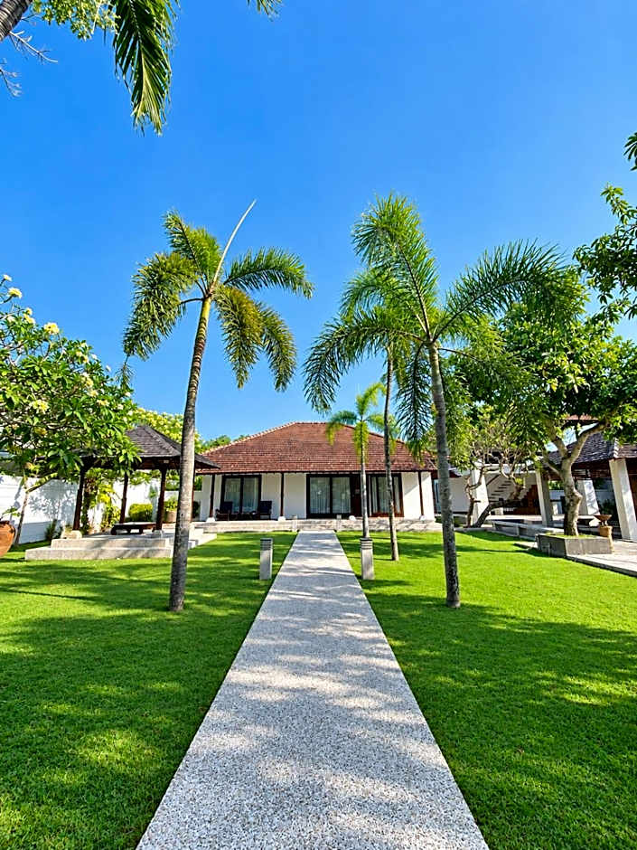 The Wangsa Hotel and Villas Benoa