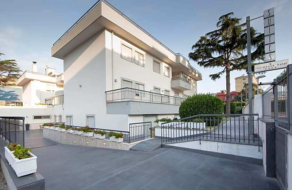 Suites & Residence Hotel