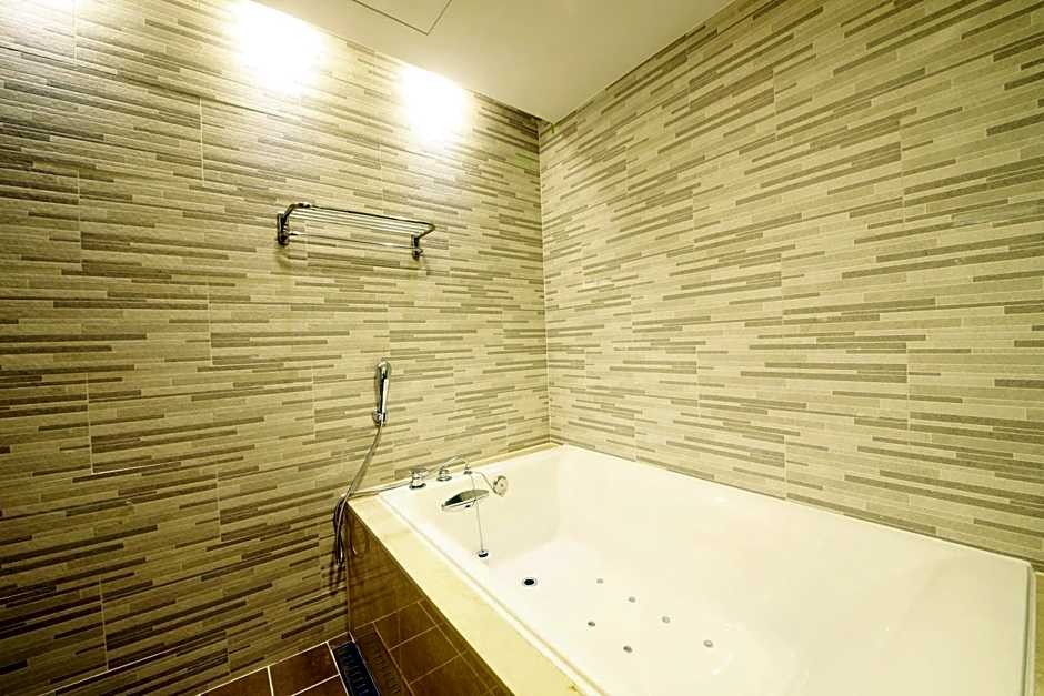 Premium Ava Hotel