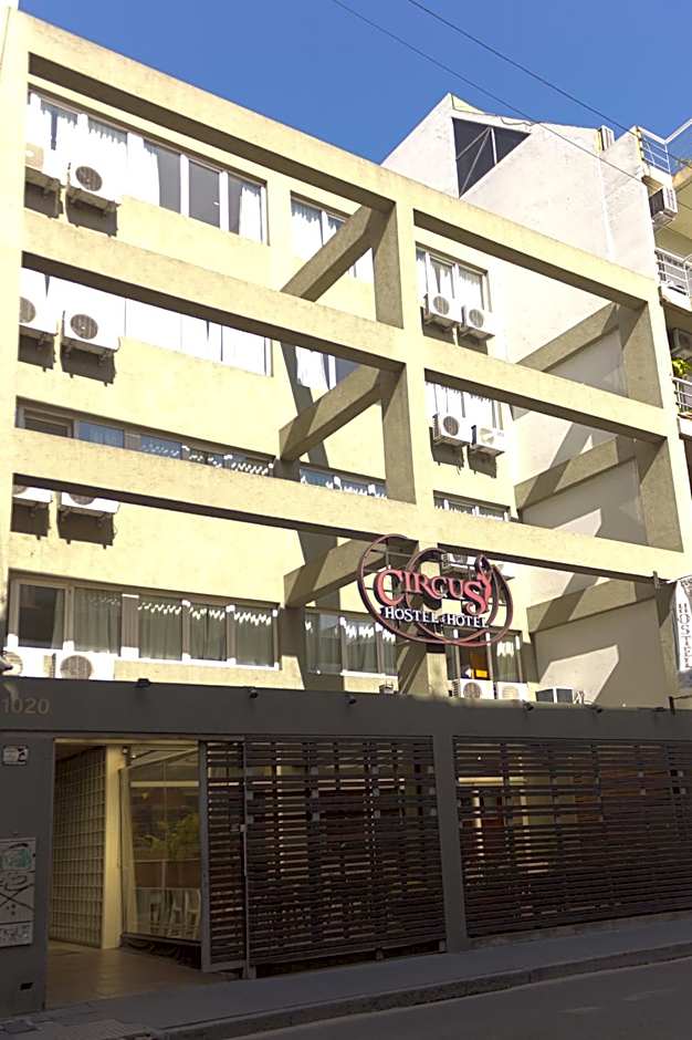 Circus Hostel
