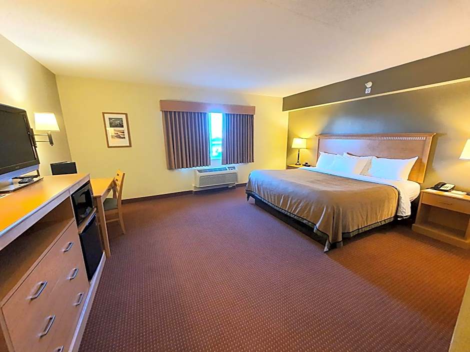 AmeriVu Inn and Suites - Waconia