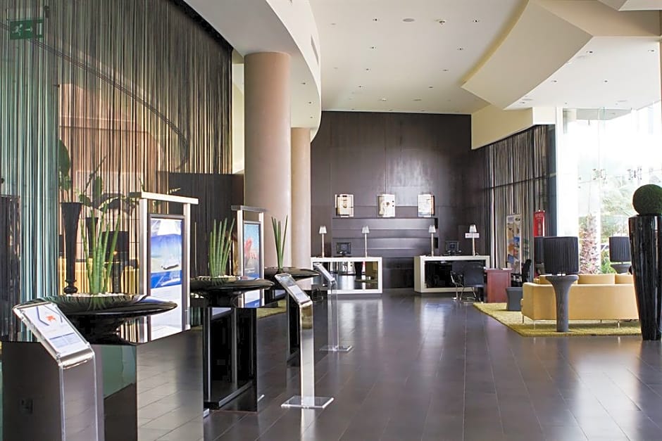 Centro Sharjah Hotel