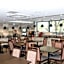 Ramada by Wyndham Bronx Terminal