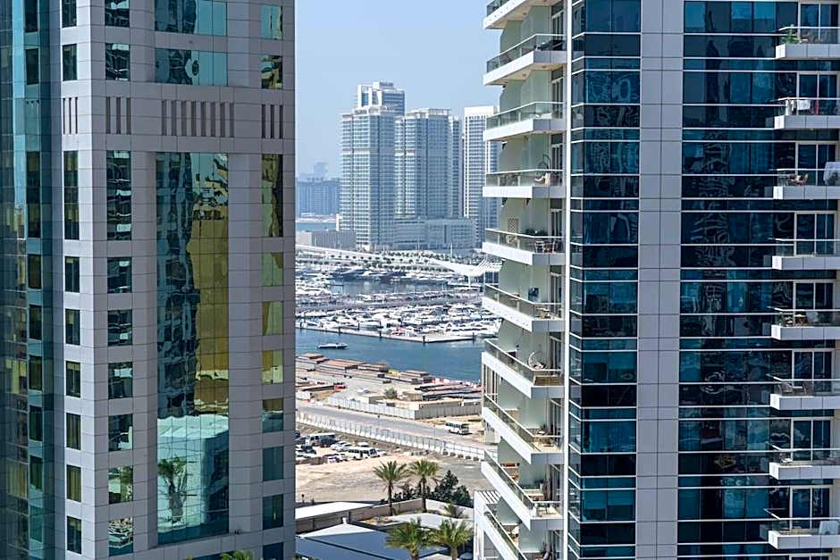 StayShort - Bright 1-Bedroom with View Dubai Marina
