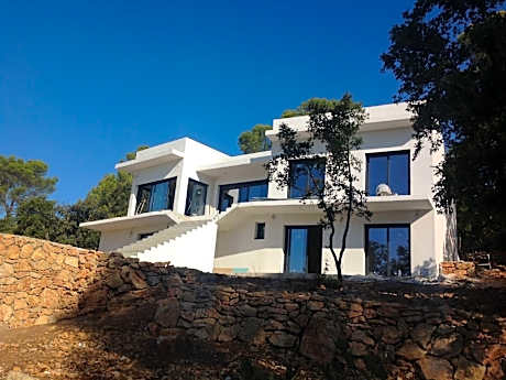 Villa in Lorgues with Private Pool