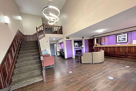 Baymont by Wyndham Bellevue - Omaha