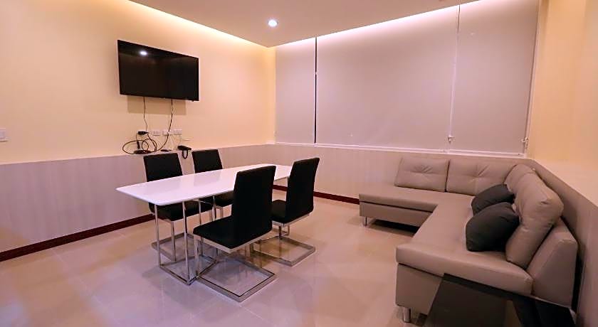 RoomQuest Suvarnabhumi Airport Rom Klao