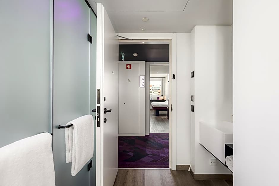 YOTEL Porto
