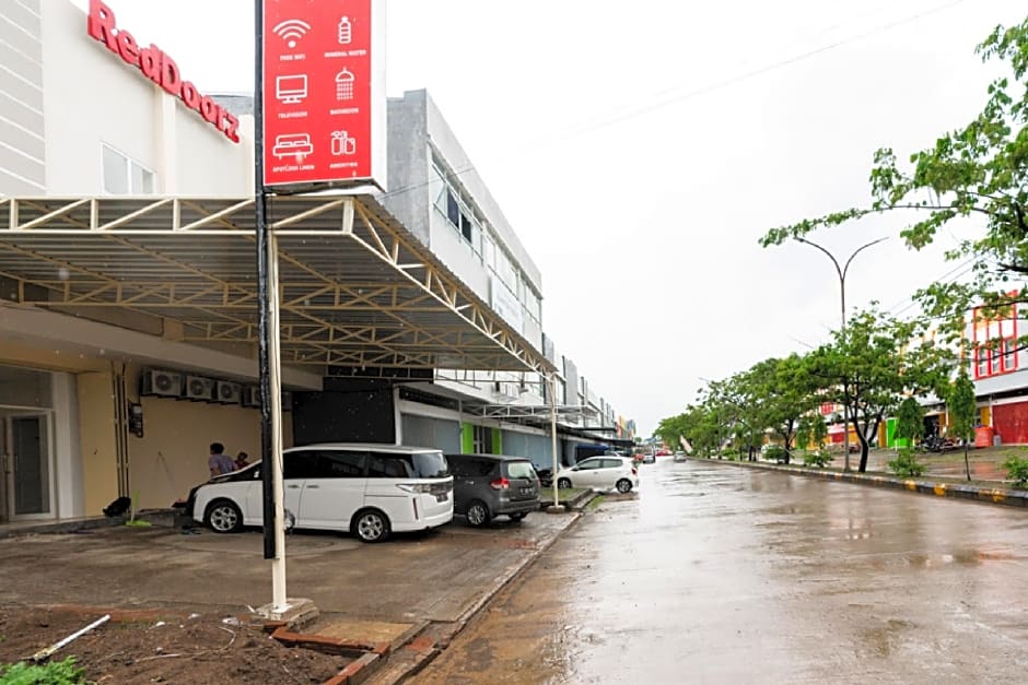 RedDoorz @ Graha Cemerlang Maros