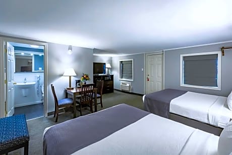 premium room, 2 queen beds