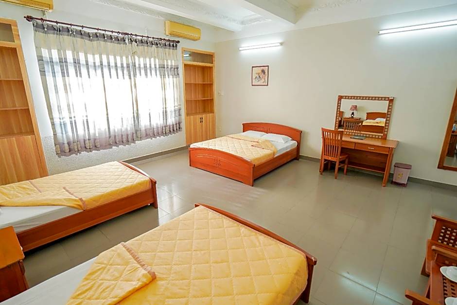 Hoa Binh 2 Hotel