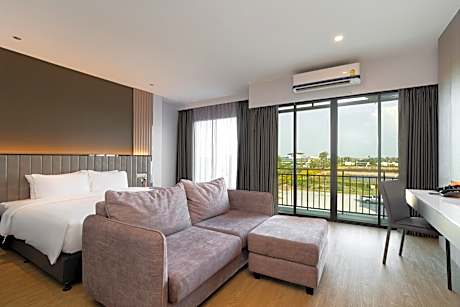 Suite King Bed