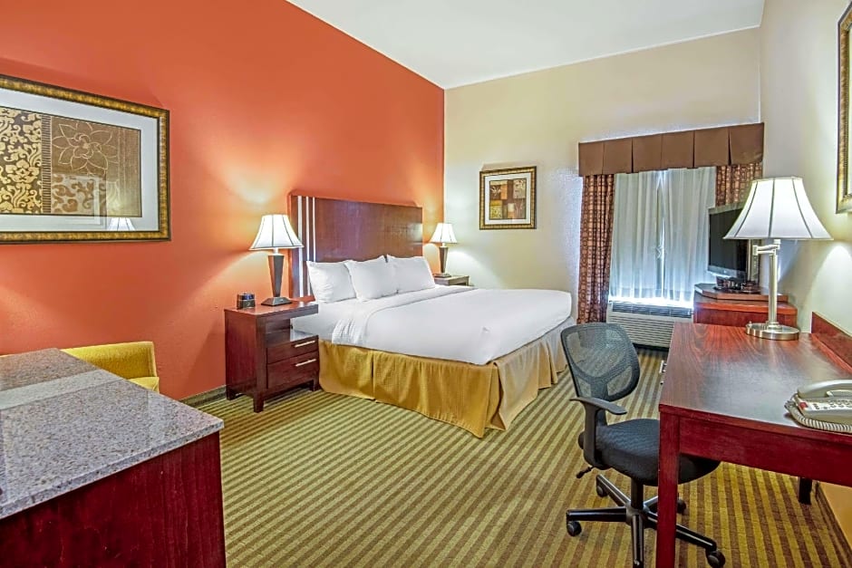 La Quinta Inn & Suites by Wyndham Woodward