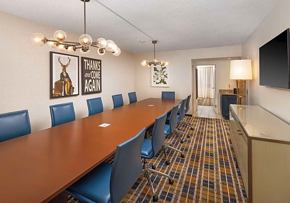 Embassy Suites Hotel Atlanta-Buckhead