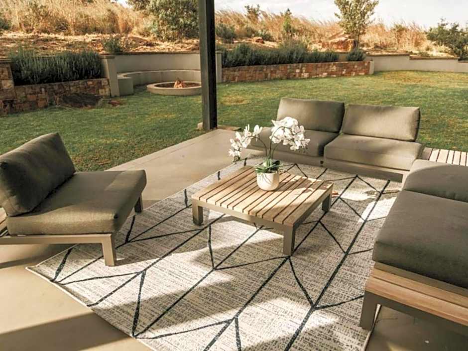 Sensiri Myst Country House