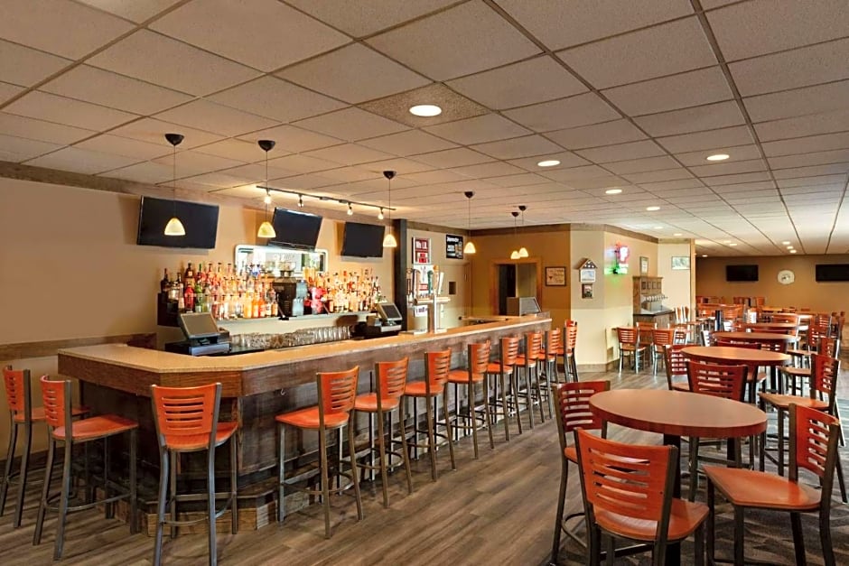 Ramada by Wyndham Fargo
