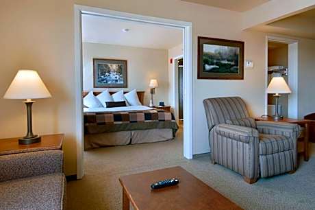 Deluxe King Room - Disability Access - Non-Smoking