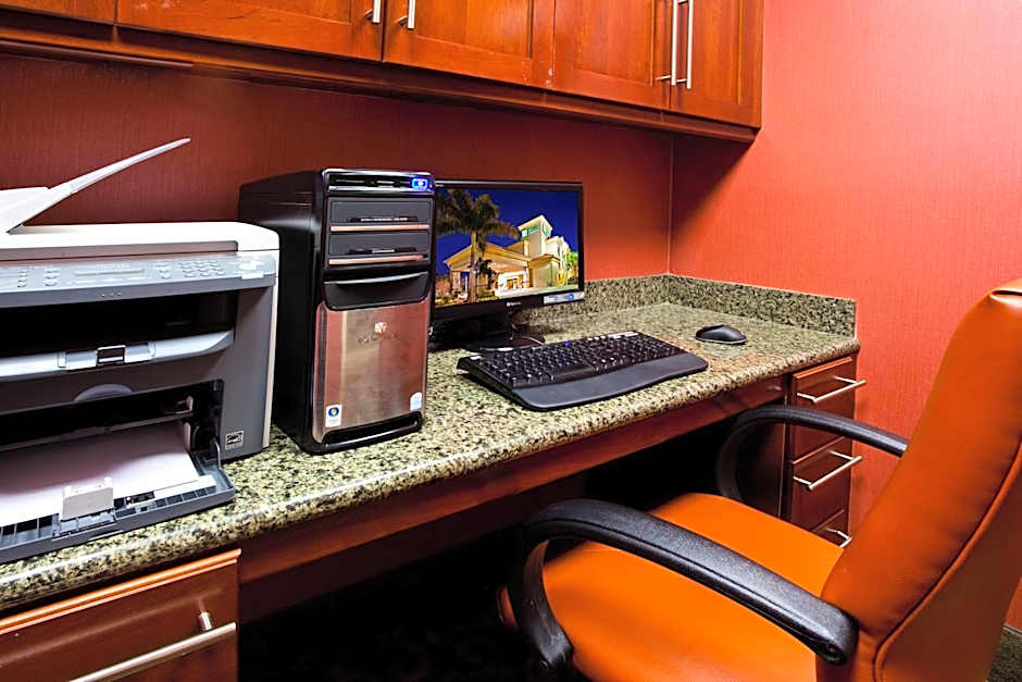 Holiday Inn Express Stuart By IHG