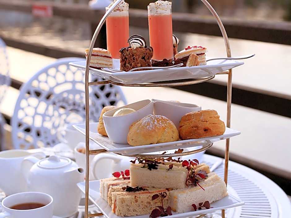 Macdonald Compleat Angler