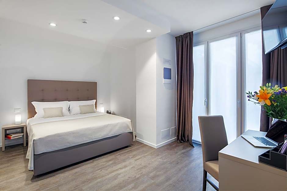 Photo 1 of 20 of Double Room