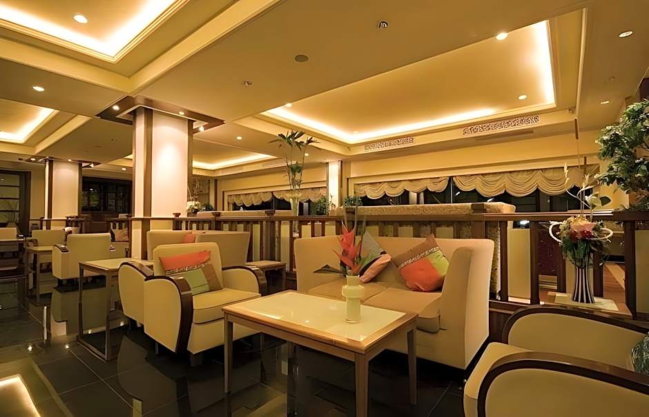 Chakungrao Riverview Hotel