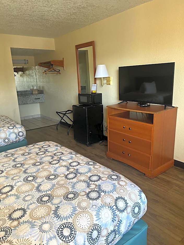 Hole Inn the Wall Hotel - Sunset Plaza - Fort Walton Beach