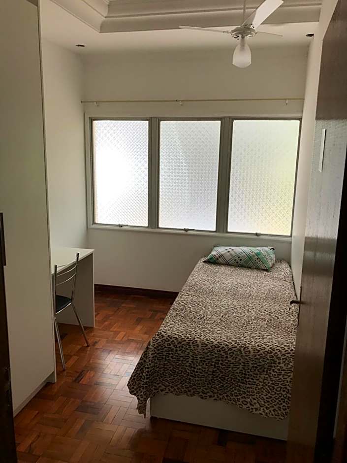 Pousada Hostel Universitário